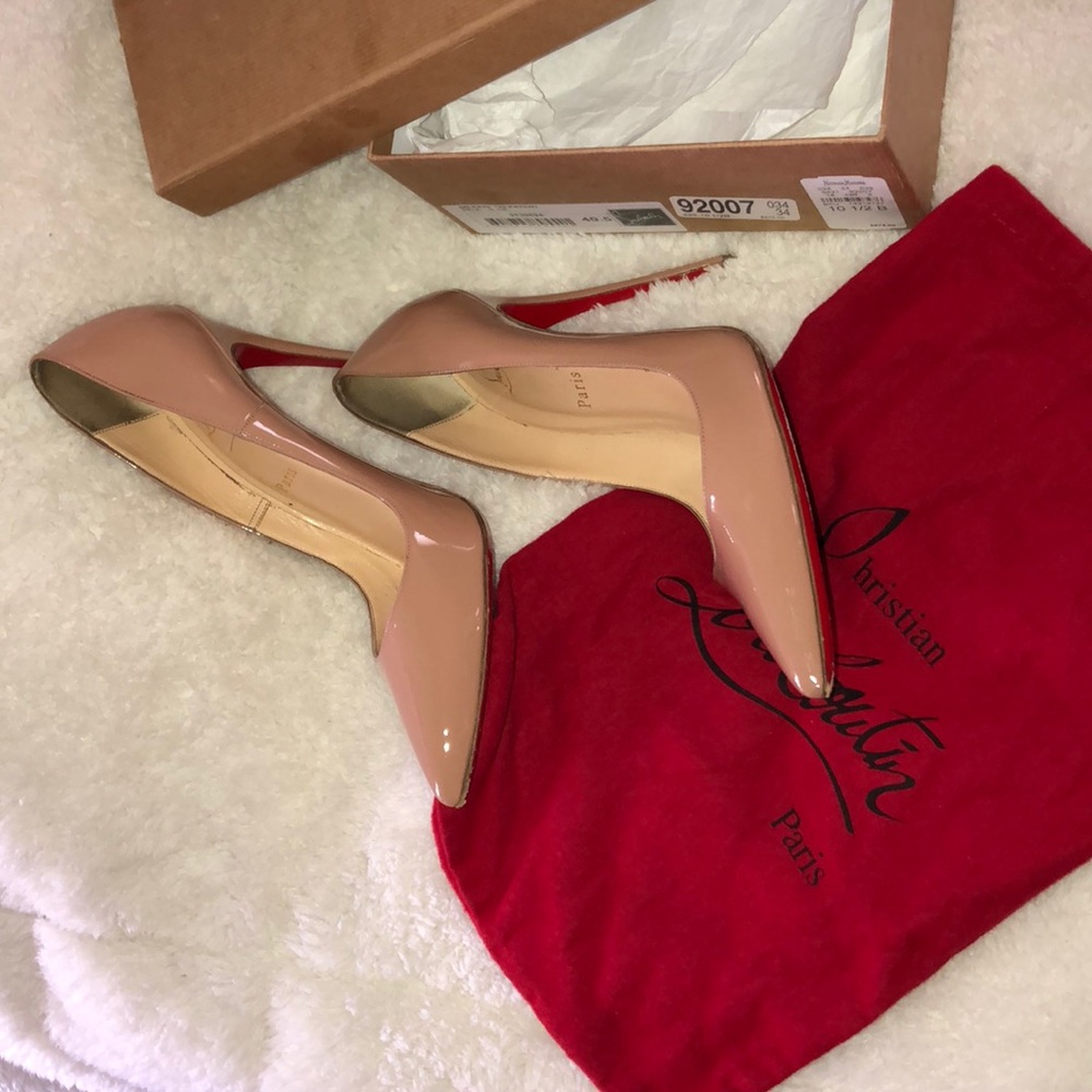 Christian Louboutin So Kate